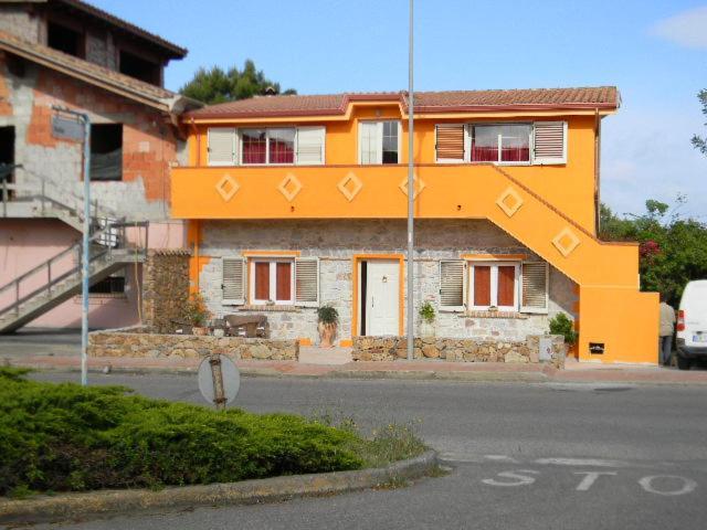 SantʼAnna Arresi B&B Il Girasole المظهر الخارجي الصورة