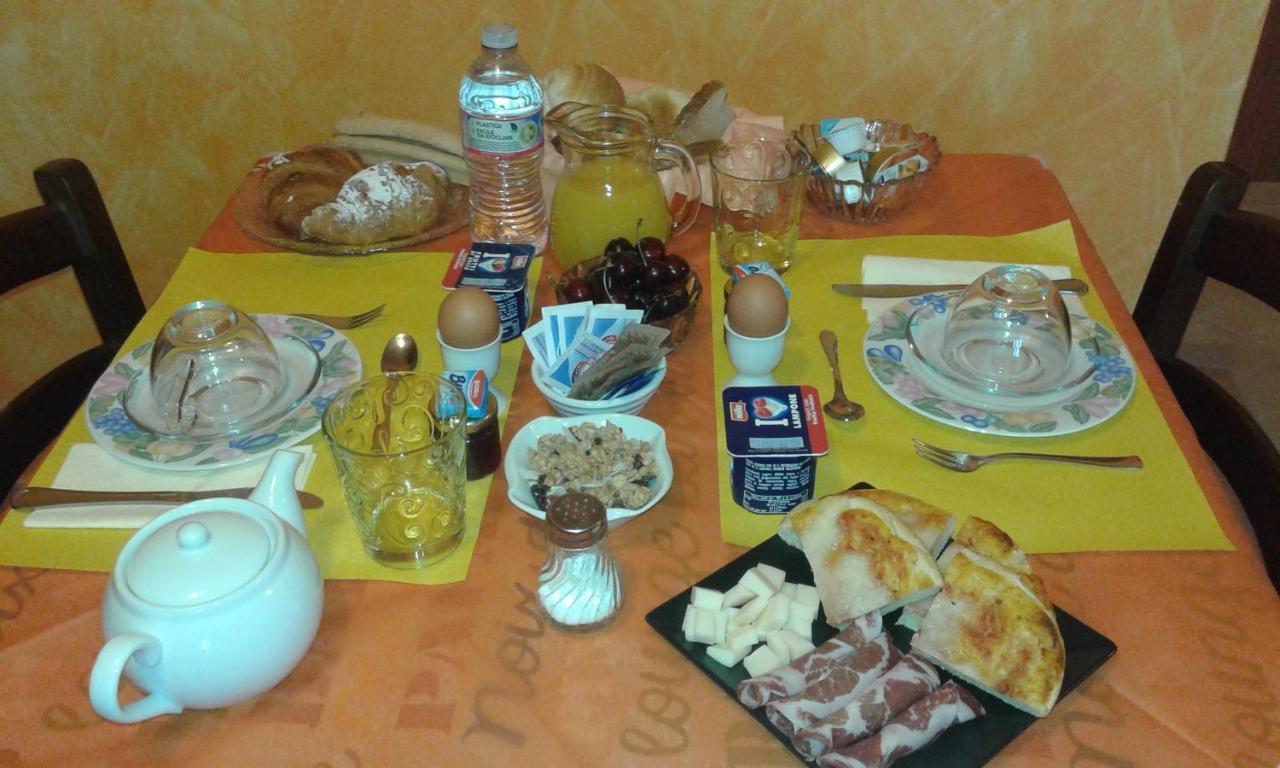 SantʼAnna Arresi B&B Il Girasole المظهر الخارجي الصورة
