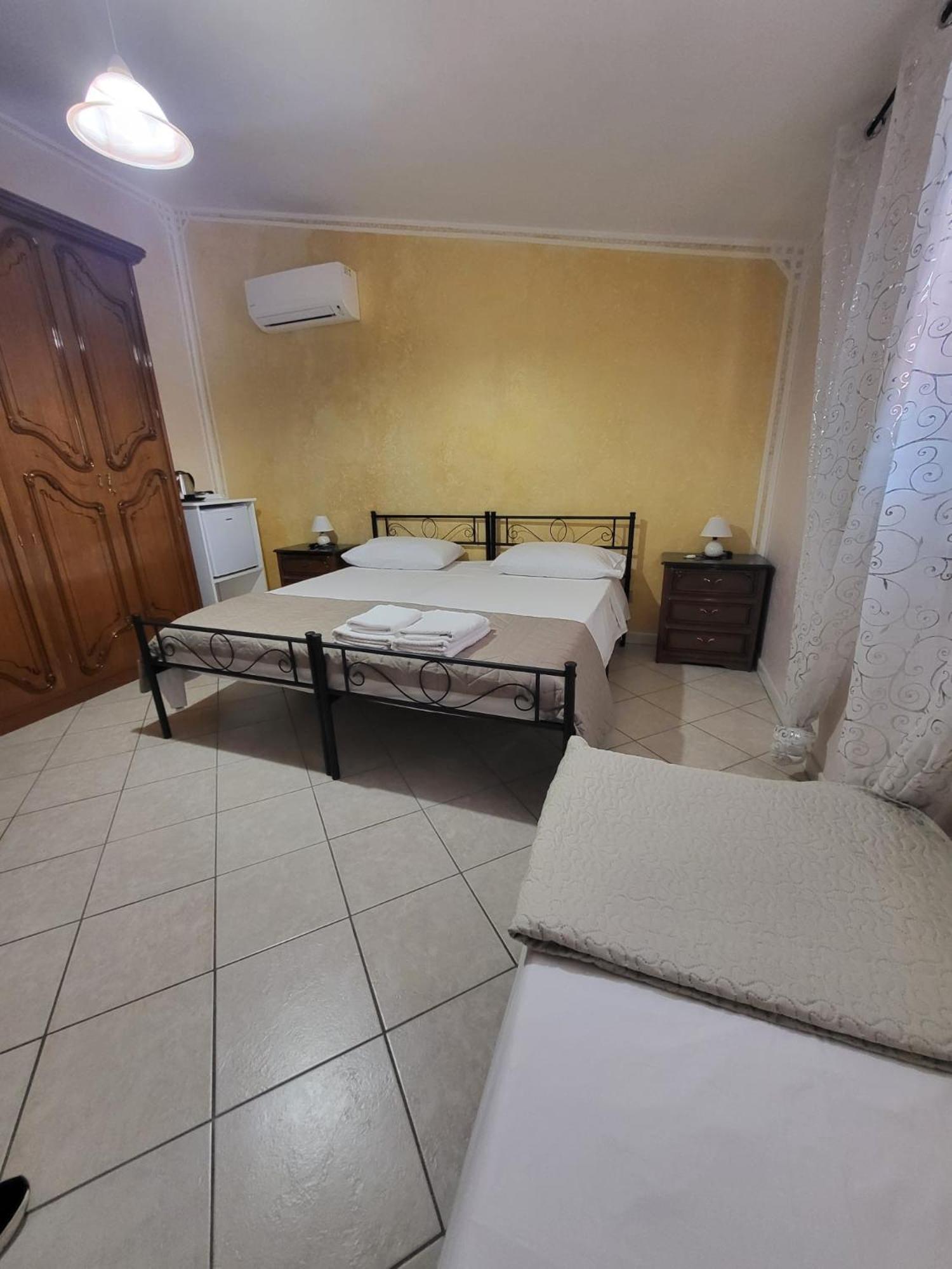 SantʼAnna Arresi B&B Il Girasole المظهر الخارجي الصورة