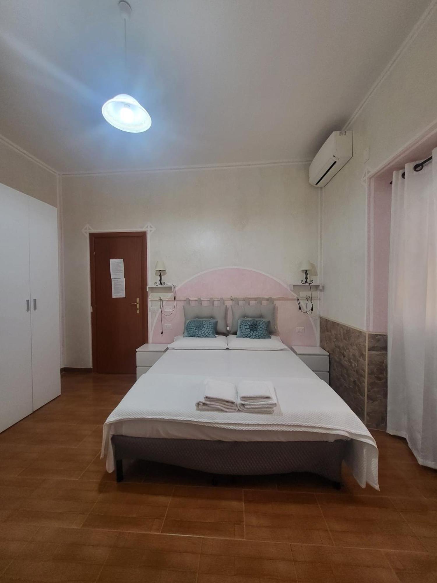 SantʼAnna Arresi B&B Il Girasole المظهر الخارجي الصورة